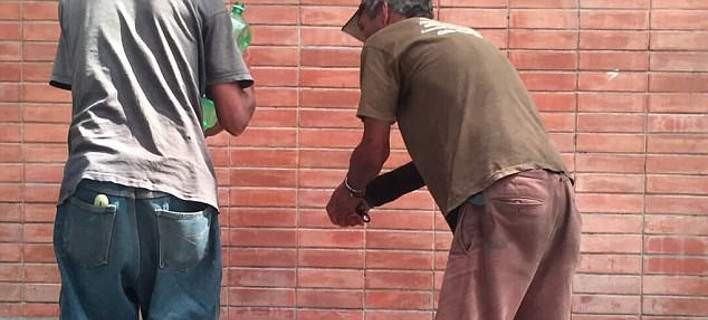 Φρίκη στη Βενεζουέλα: Σφάζουν και τρώνε σκύλους λόγω πείνας – Προσοχή: Σκληρές εικόνες